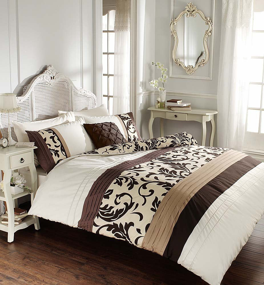 Signature Brown & Cream Duvet Set